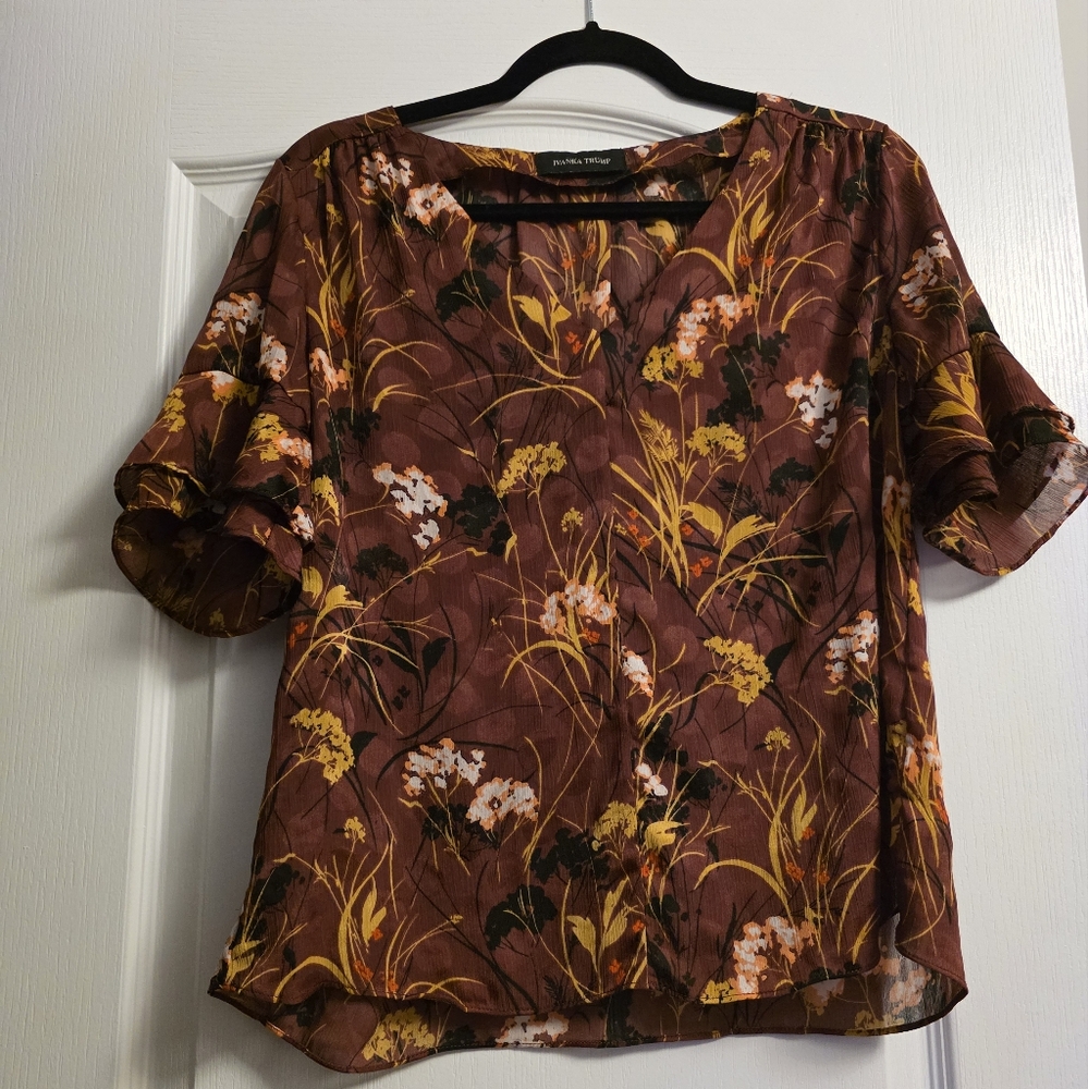 Ivanka Trump | Burgundy/Gold | Light Blouse | Medium